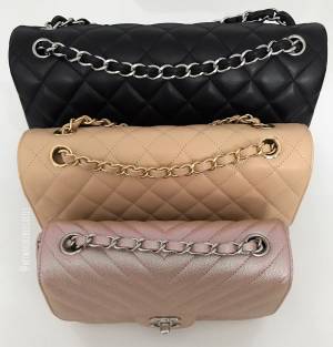 Chanel Clutch bag for Women  Buy or Sell your Designer bags - Vestiaire  Collective
