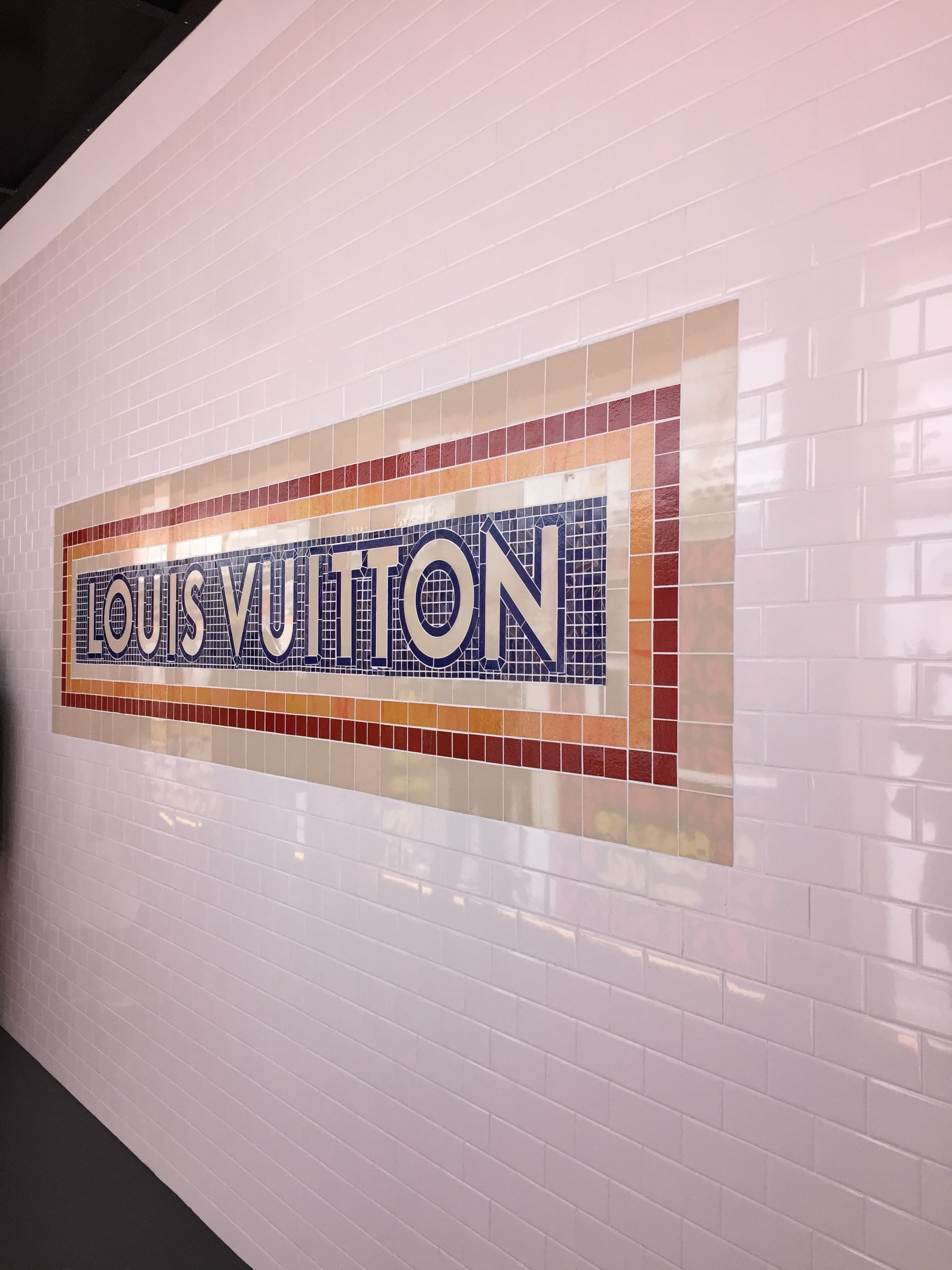 Paris Fashion Week: Louis Vuitton installation wows tourists on Champs- Élysées
