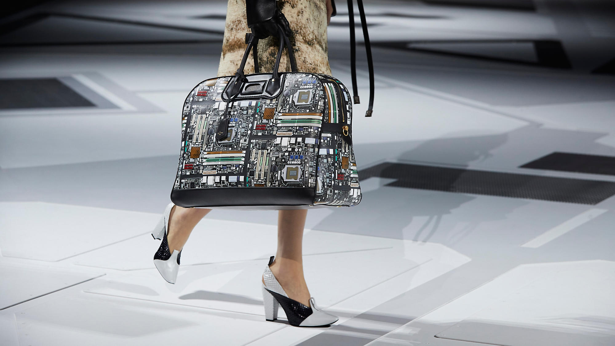 New LV Bags, Louis Vuitton Handbags For 2018 Women Trends #Louis