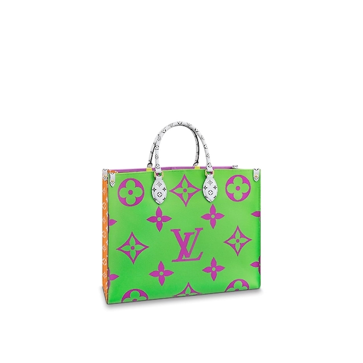 Louis Vuitton on X: For a fierce statement. This fall, animal prints bring  a graphic effect to #LouisVuitton's oversized Monogram Giant motif.  Discover the new Monogram Jungle Collection at    /