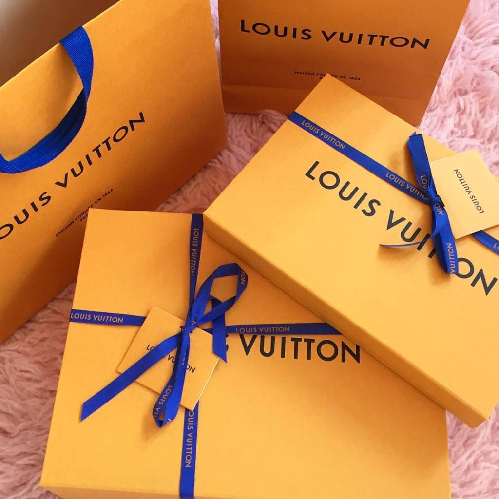Powerhouse Collection - Louis Vuitton ribbon