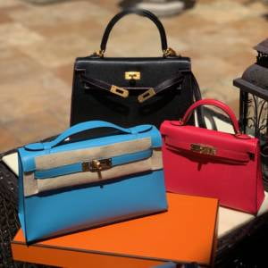 Reveal and Case Study: Hermès Kelly Pochette Takes on the Mini Kelly