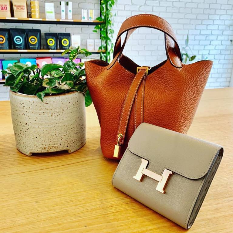 hermes pouch price