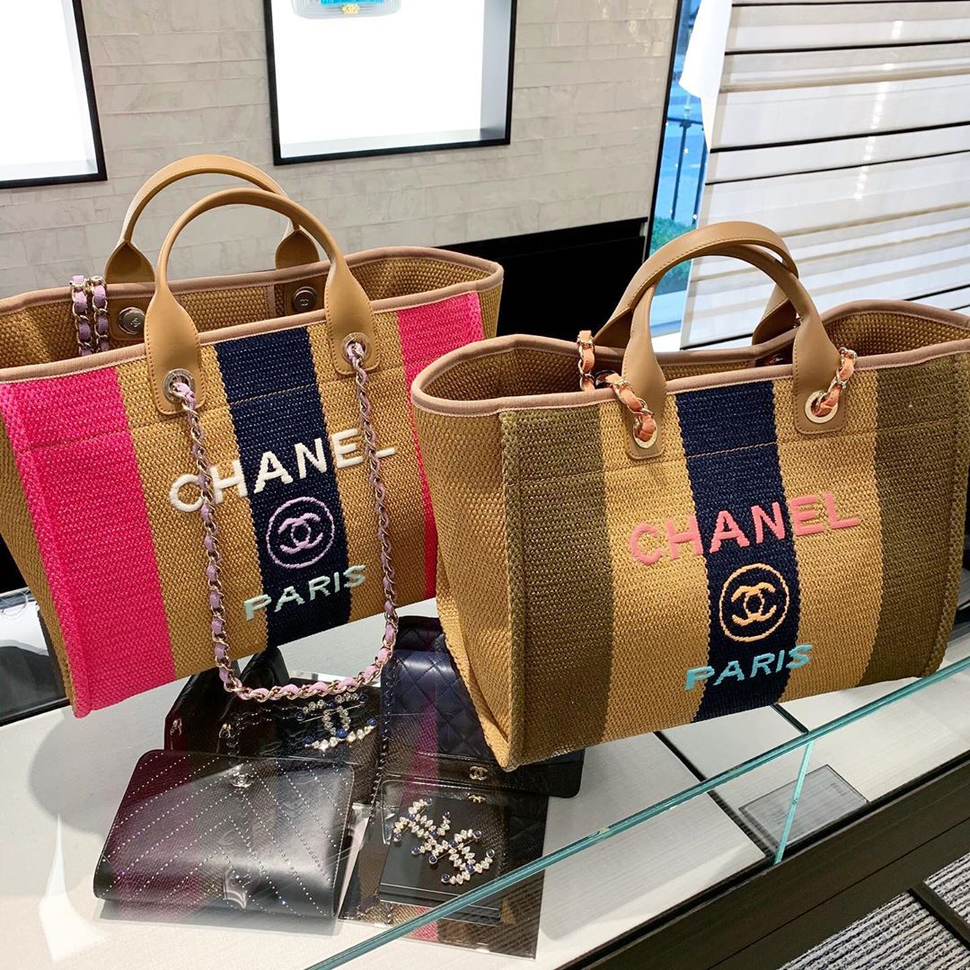 Chanel "Deauville" Shopping Bag Cruise 2020