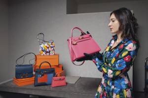 Hermès Birkin 30 Handbag  Buy or Sell your Designer bags