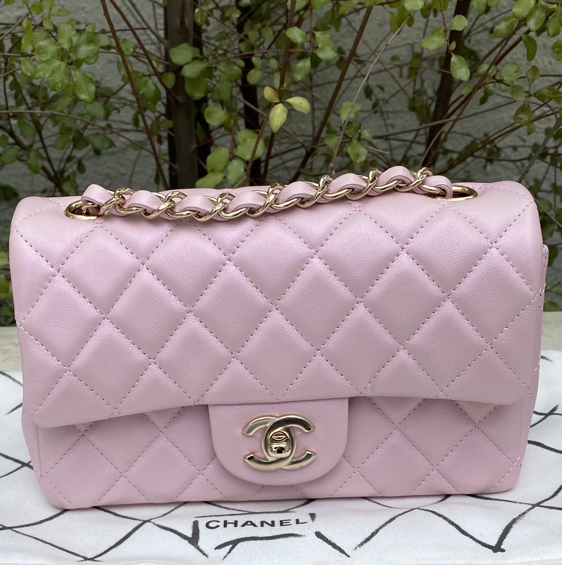 The Best Chanel Pink Ever?  Chanel 21S Iridescent Light Pink 