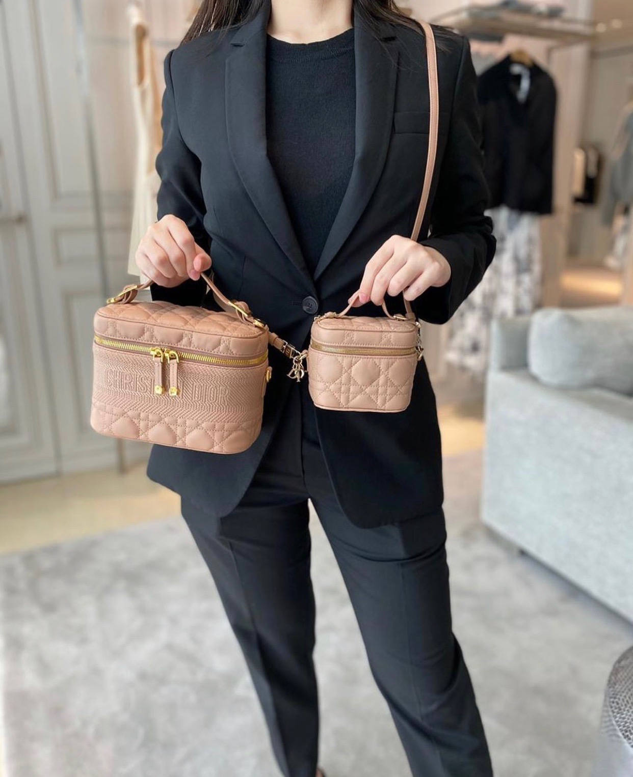 Dior Micro Vanity Bag - What actually fits?👀, Gallery posted by  etherealpeonies