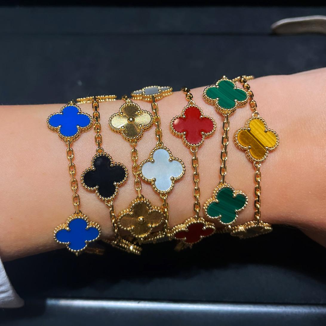 Which colour of Vintage Alhambra bracelet to stack with Cartier