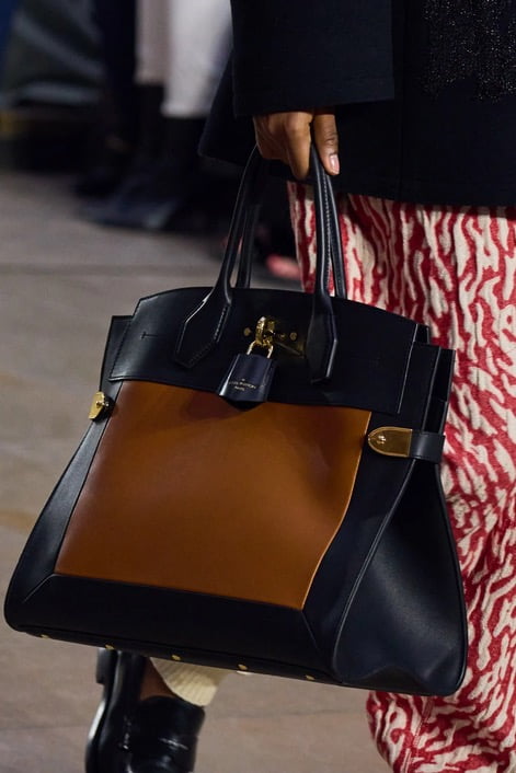 Arrived in Aspen…  Fashion, Louis vuitton handbags, Louis vuitton