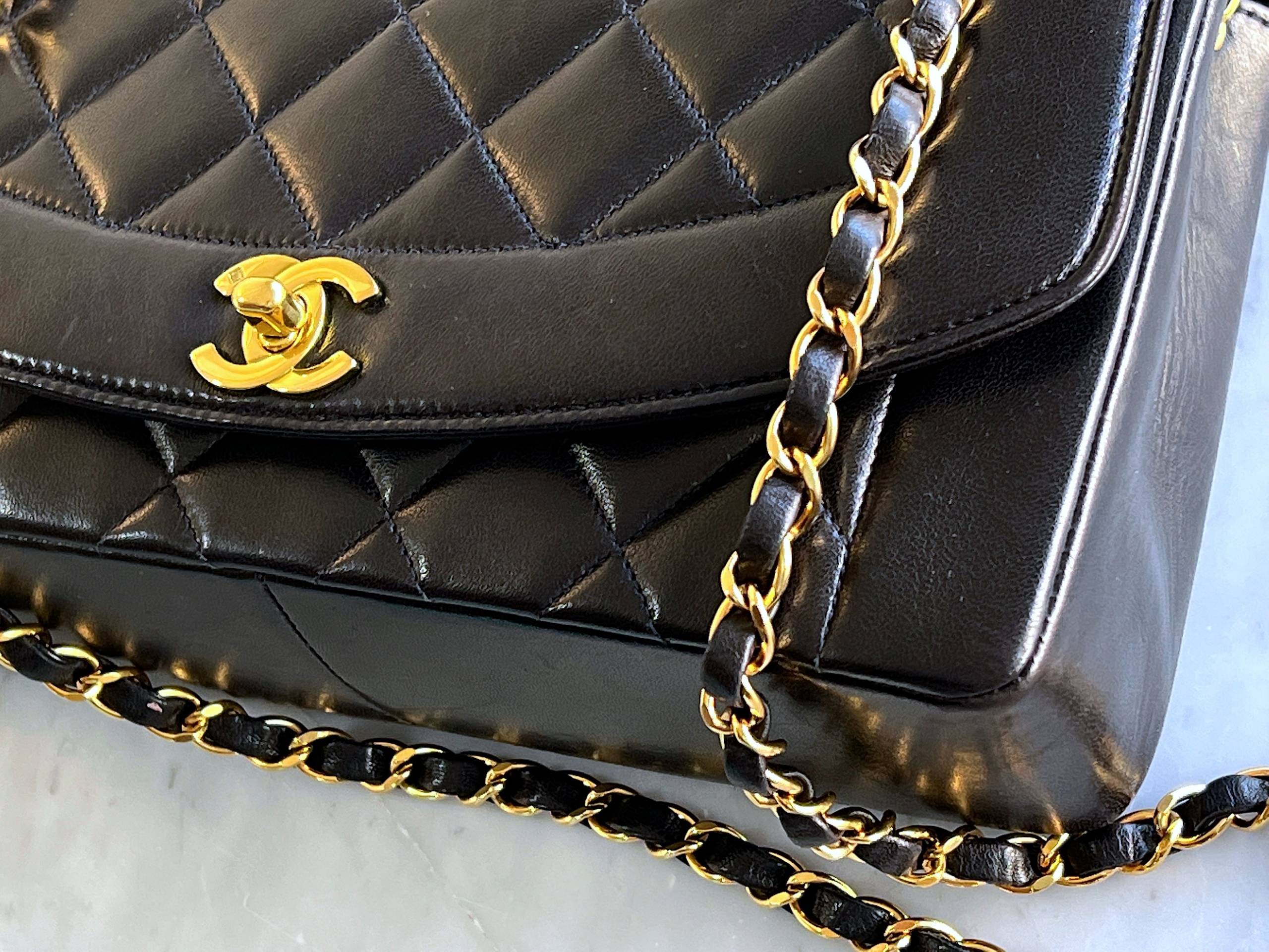 Chanel Vintage Classic Double Flap Quilted Lambskin Goldtone Medium Black   US