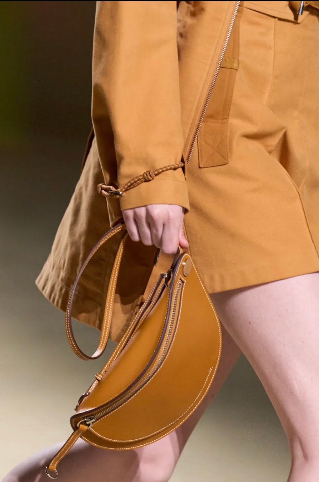 Hermès recently released a new bag and I am here for it. Meet the In-T