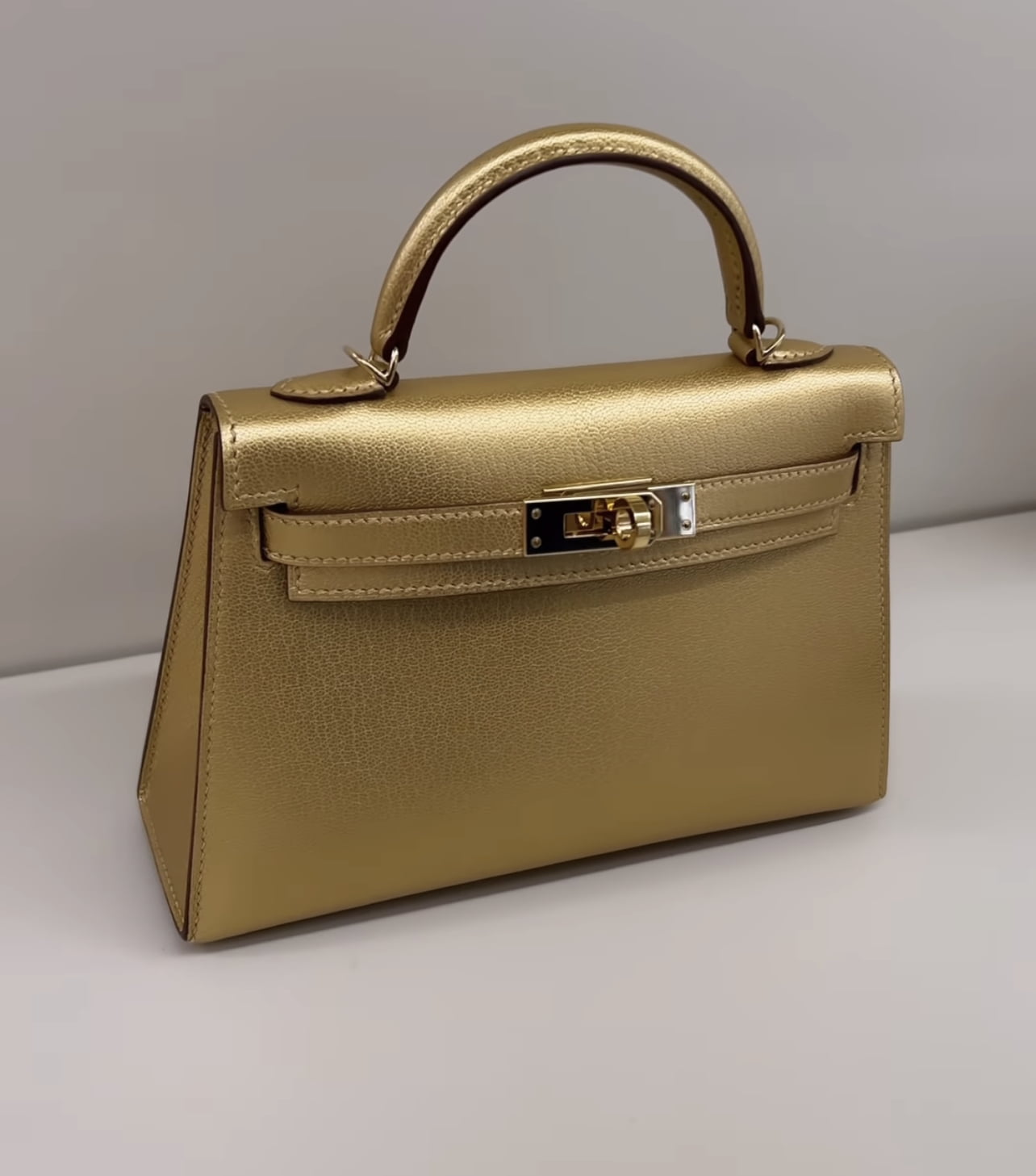 Hermès Kelly Prices In 2023: All The Information You Need