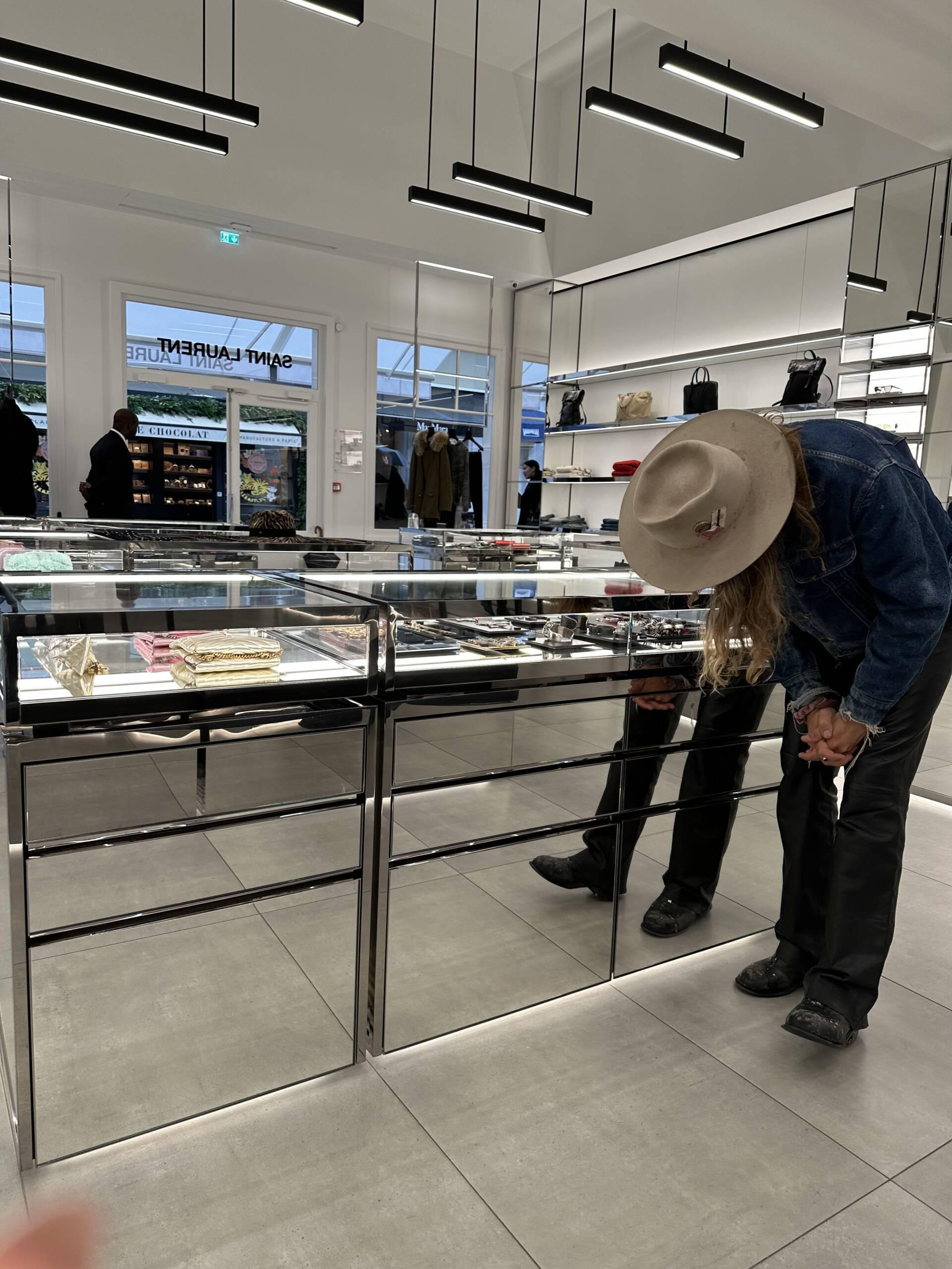 Louis Vuitton – Paris Station Shop