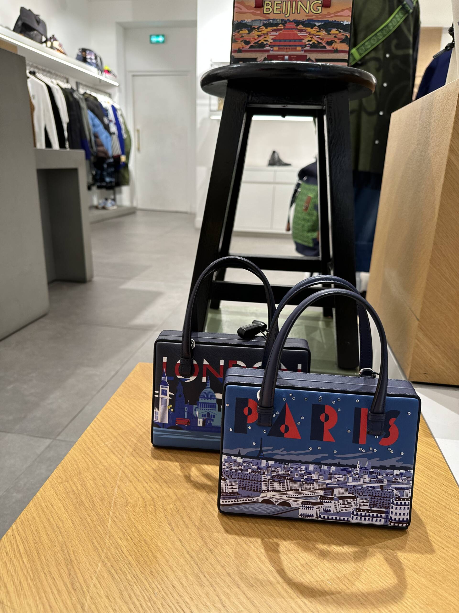 Your Guide to Paris Outlet Shopping - PurseBop