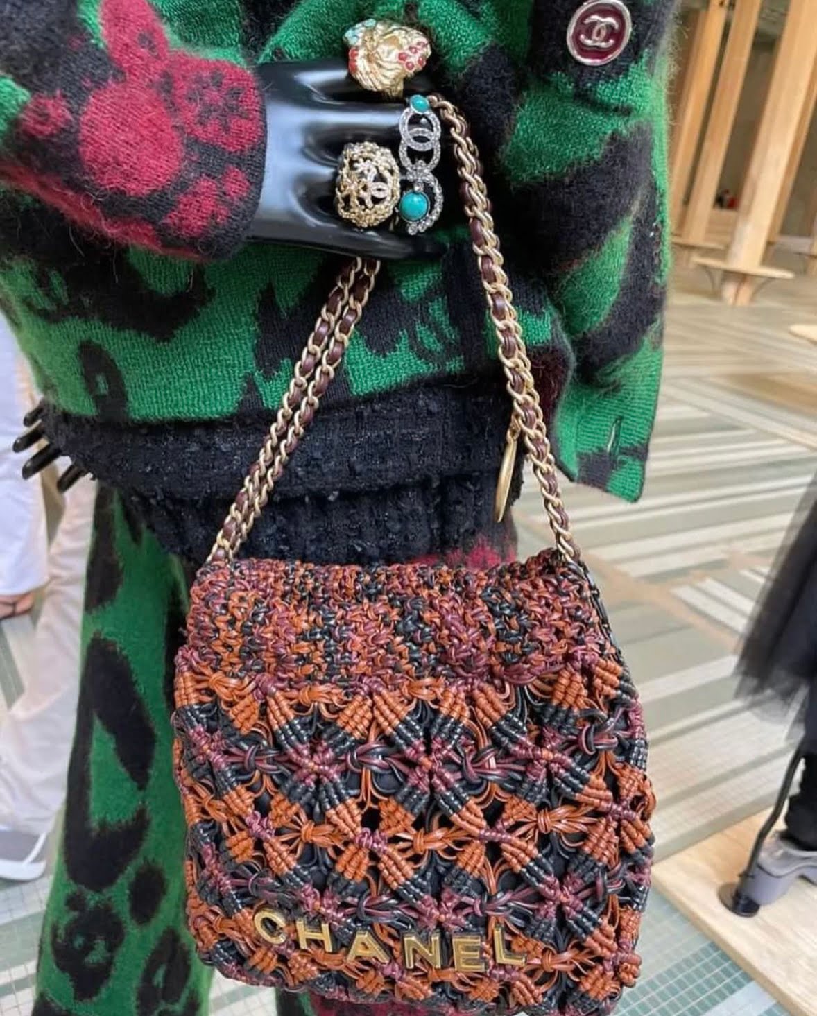 Handbags — 2022/23 Métiers d'art CHANEL – DAKAR Collection — Fashion
