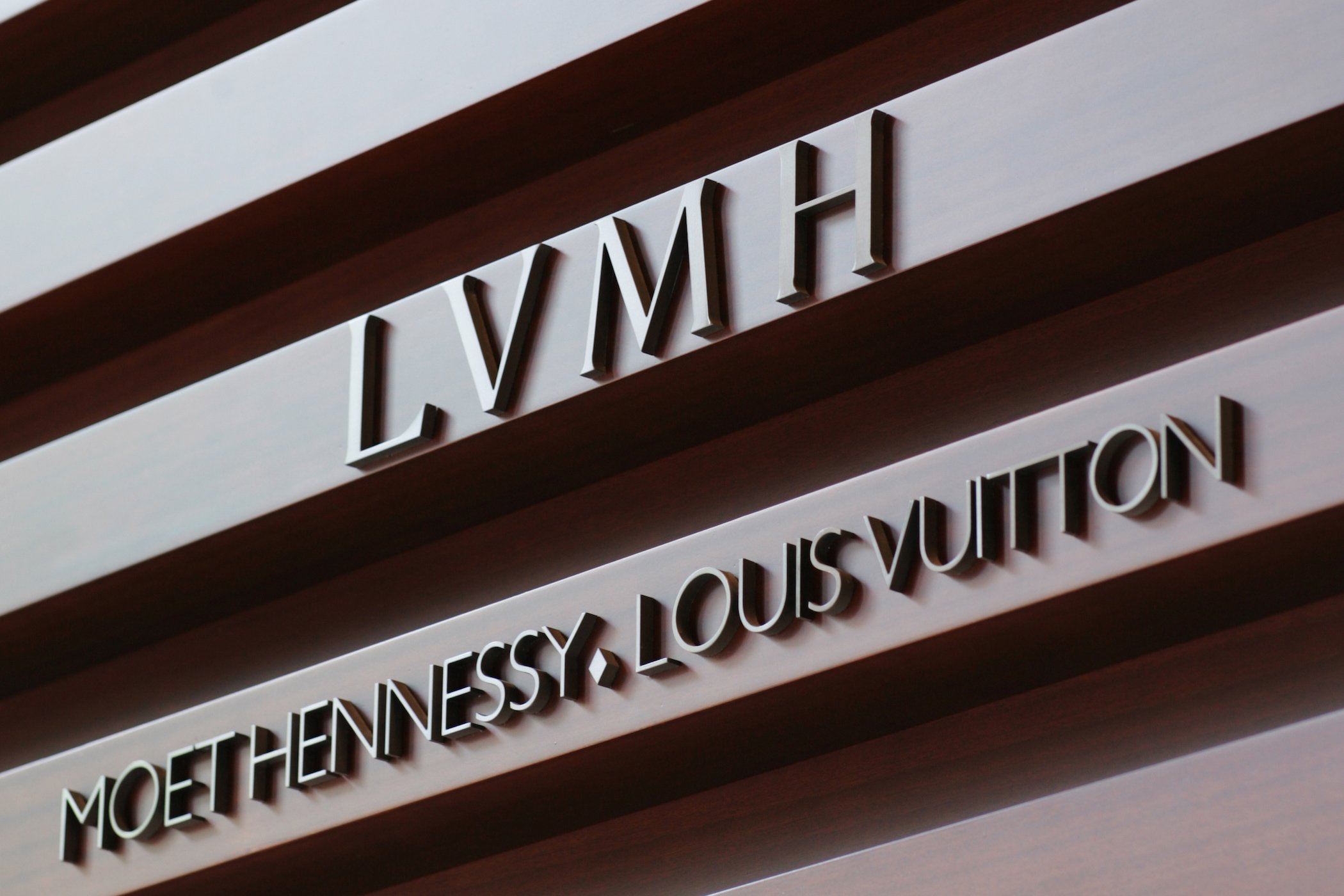 LVMH stocks falls to lowest level of the year after Q3 sales