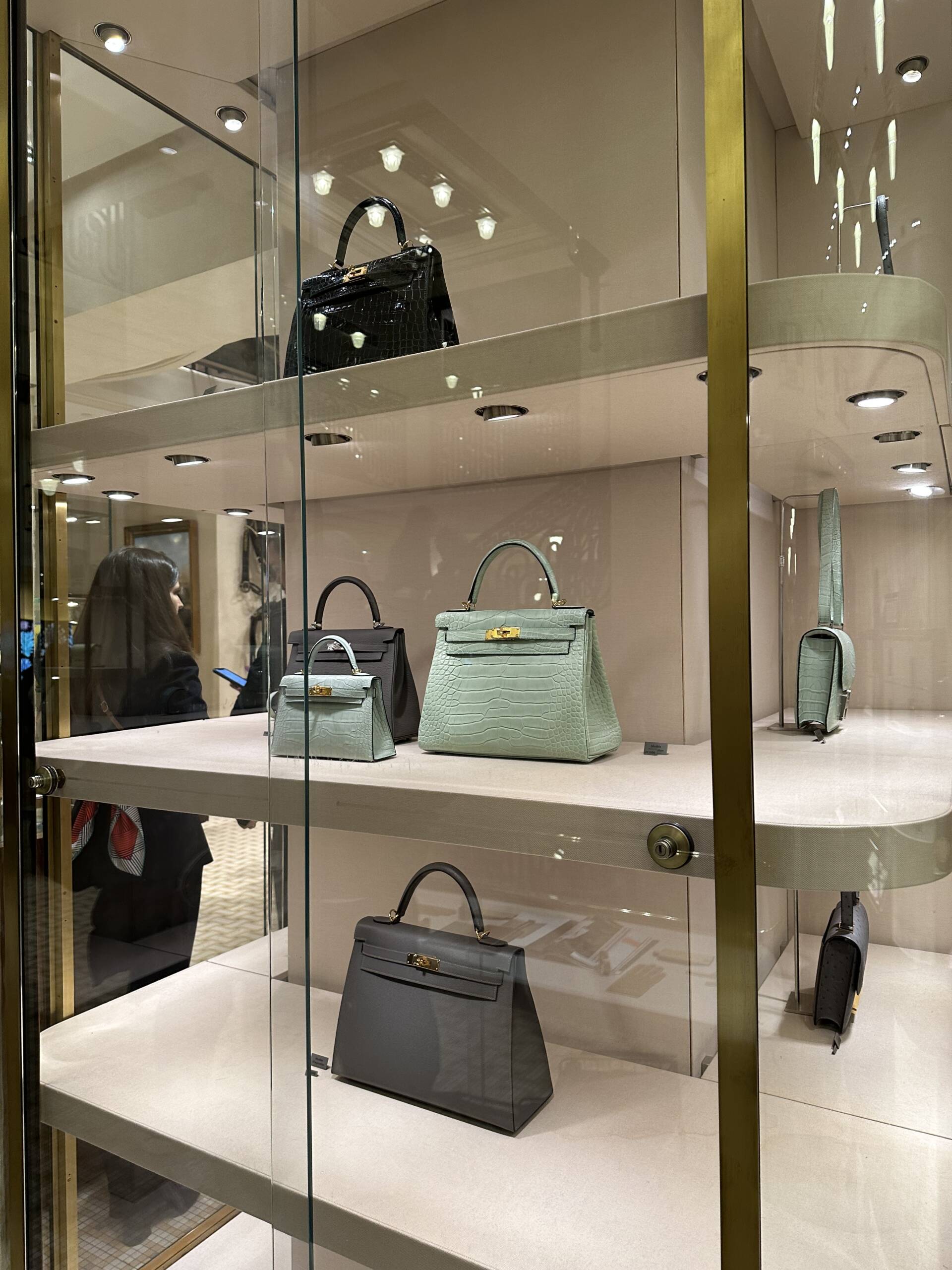 If You Want to Buy an Hermès Bag When Visiting Paris, This is the