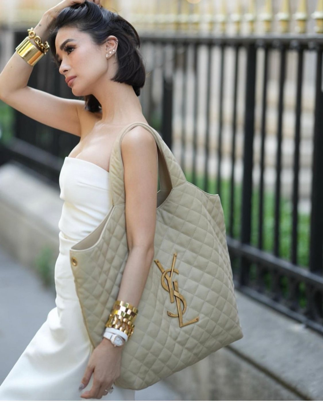 SAINT LAURENT ICARE MAXI SHOPPING BAG REVIEW #saintlaurent #handbag  #fashion 
