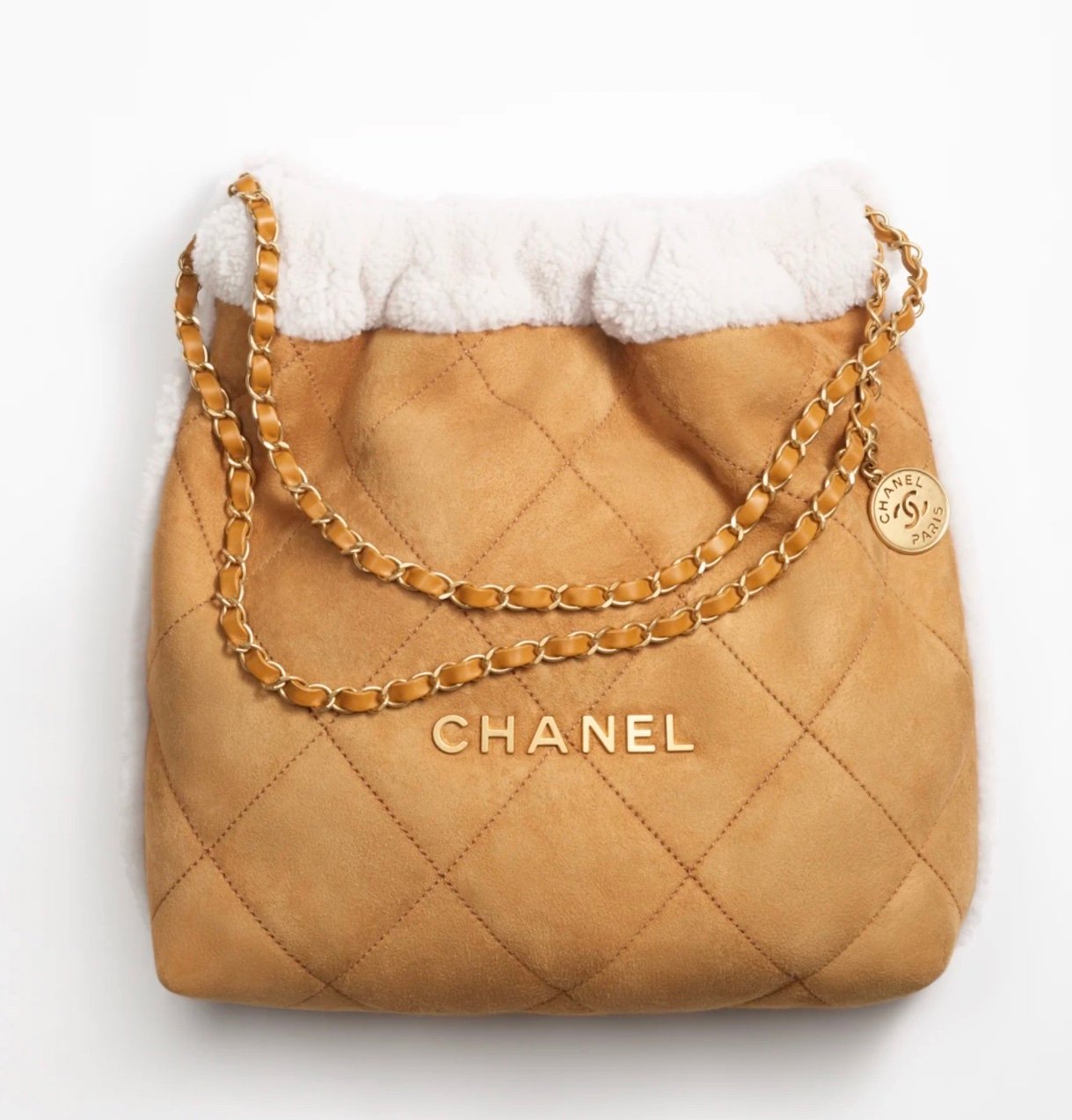 CHANEL 2022-23FW Maxi Hobo Bag  Chanel maxi, Hobo bag outfit, Casual style
