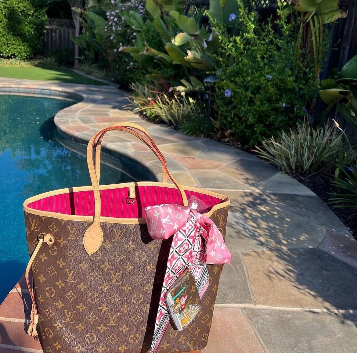 Louis Vuitton MM Tote Garden Collection *LIMITED EDITION*