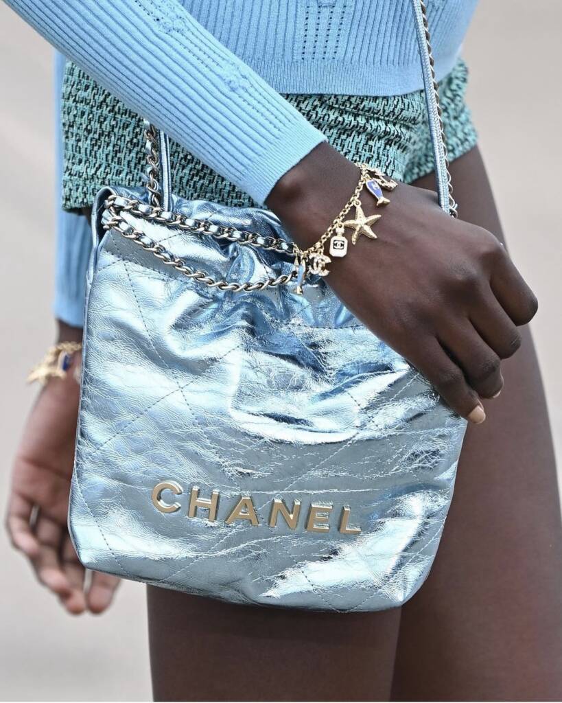 Chanel Cruise Takes to Marseille for 2024/25: A Closer Look at the Bags ...