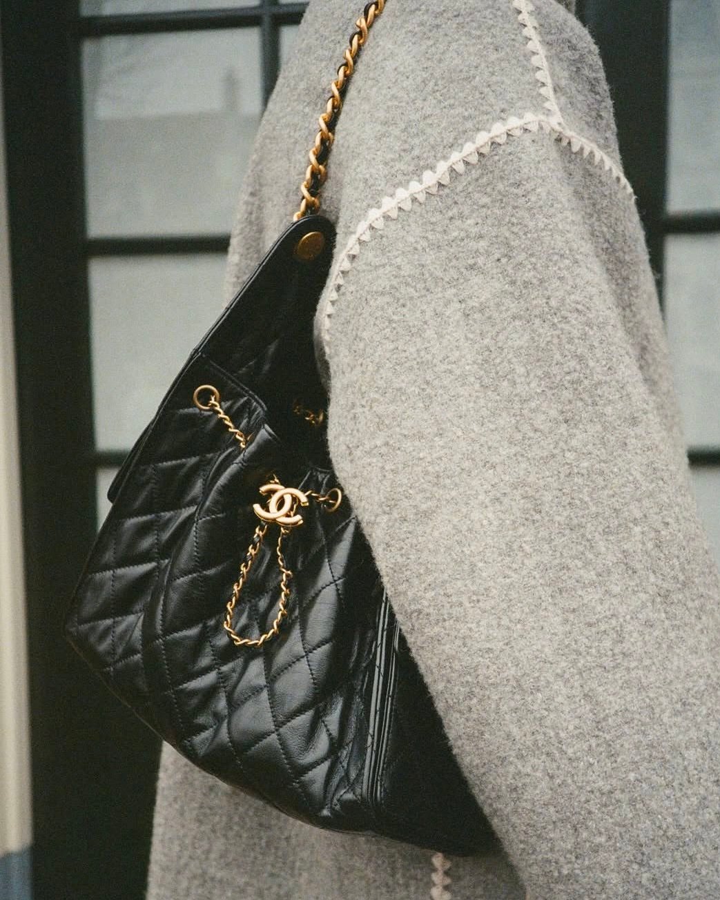 Chanel Black Shiny Lambskin 25C Hobo Bag