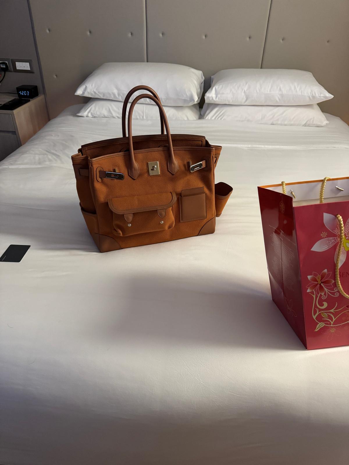 hermès 35 Cargo Birkin in gold on gold