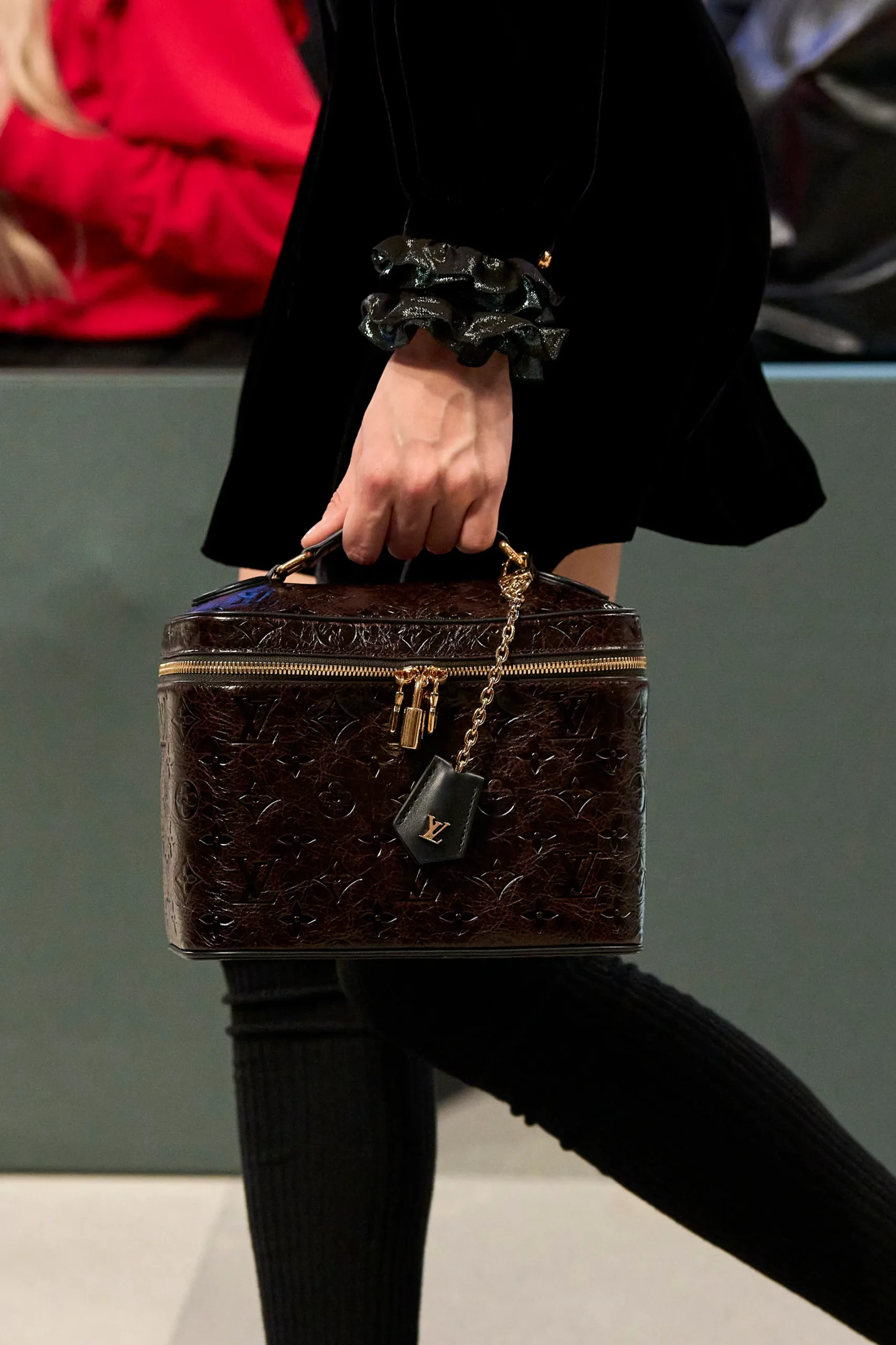 louis vuitton fall-winter 2025 nice bb empreinte vanity