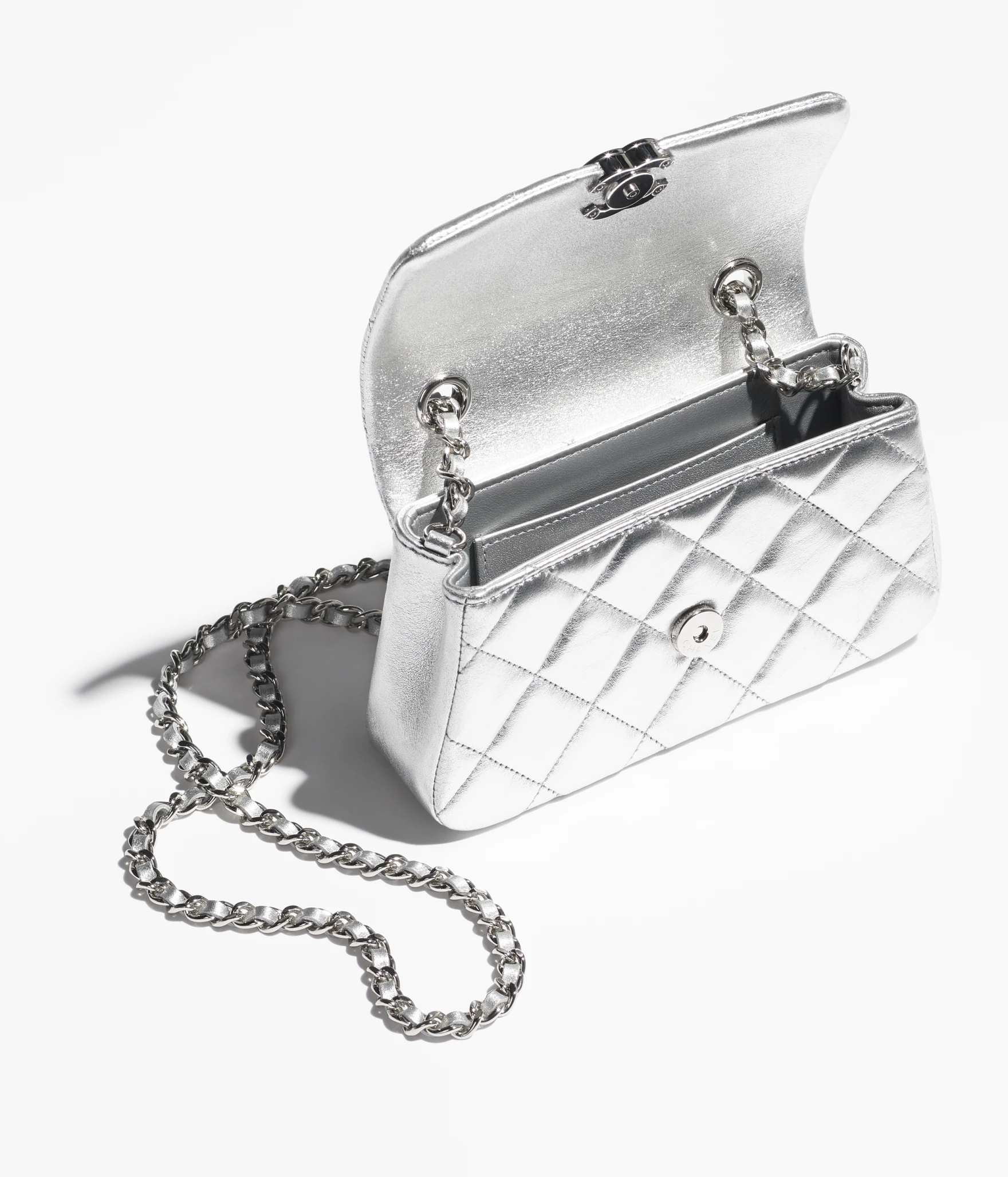 chanel spring summer 2025 clutch with Chain silver